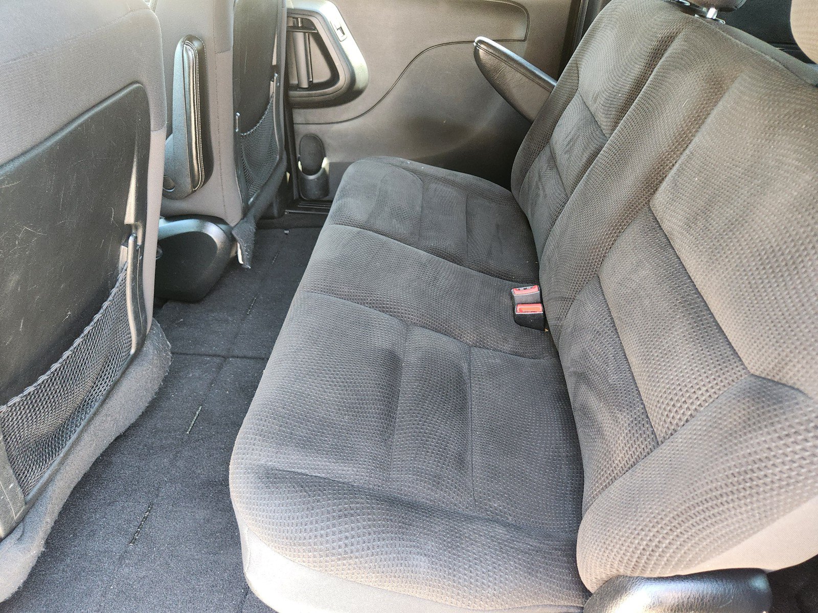 Used 2018 Dodge Grand Caravan SE FWD image 12
