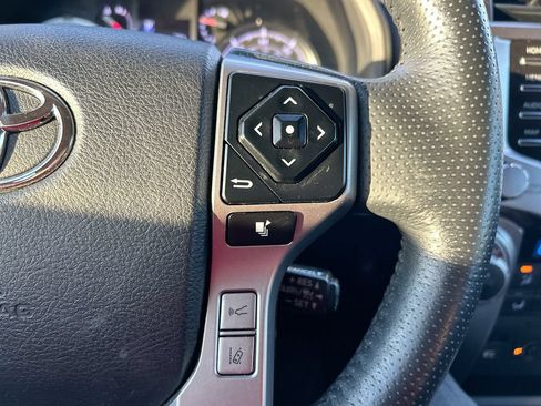 Used 2024 Toyota 4Runner Limited AWD/4WD image 18