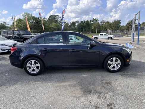 Used 2014 Chevrolet Cruze LT w/ All-Star Edition FWD image 4