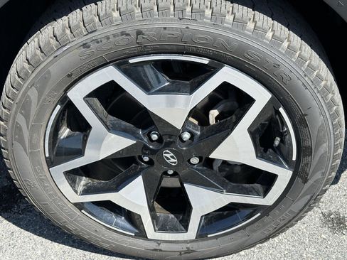 Used 2023 Hyundai Santa Cruz Limited image 10