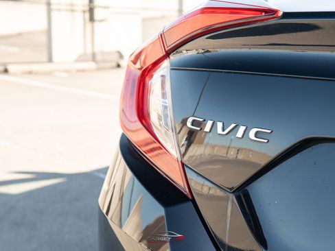Used 2018 Honda Civic EX image 40