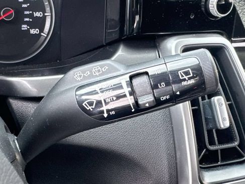 Used 2023 Kia Sorento LX AWD/4WD image 23