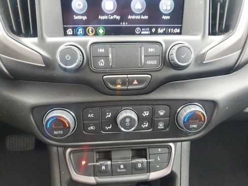 Used 2022 GMC Terrain AT4 image 27