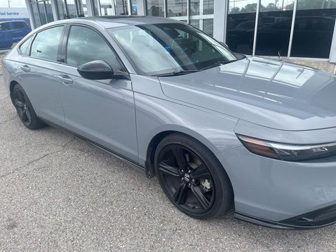 Used 2024 Honda Accord Sport image 6