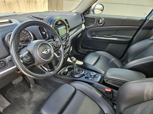 Used 2017 MINI Cooper Countryman S FWD image 4