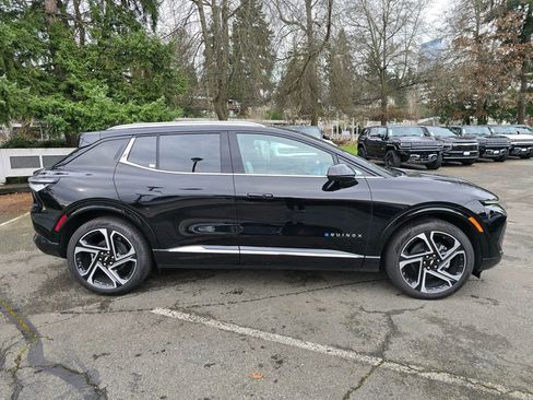 New 2026 Chevrolet Equinox EV LT w/ Convenience Package II image 6