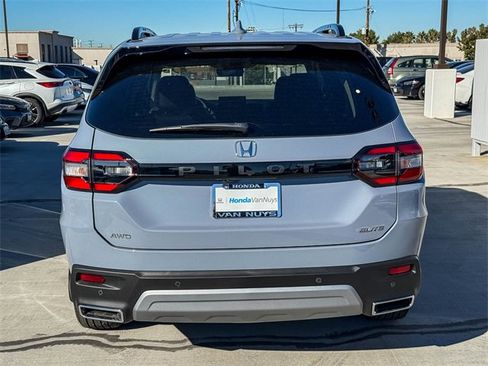 New 2025 Honda Pilot Elite image 6