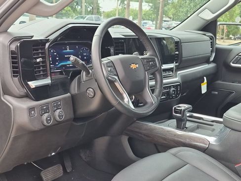 Certified 2025 Chevrolet Silverado 1500 LTZ w/ LTZ Premium Package AWD/4WD image 10