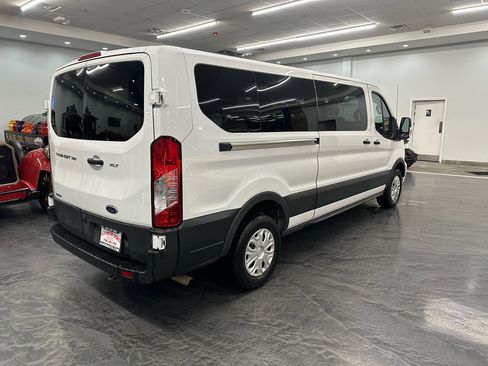 Used 2023 Ford Transit 350 XLT image 5