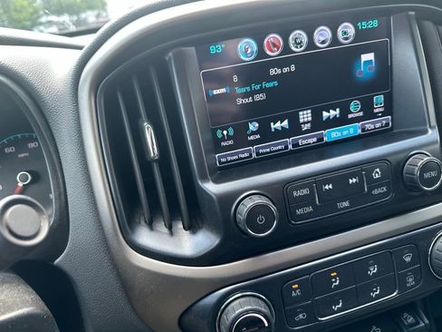 Used 2018 Chevrolet Colorado Z71 w/ Centennial Edition AWD/4WD image 15