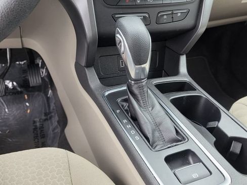 Used 2019 Ford Escape SE FWD image 21