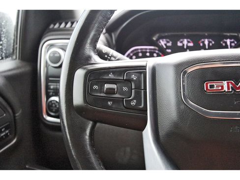 Used 2020 GMC Sierra 1500 SLT RWD image 24