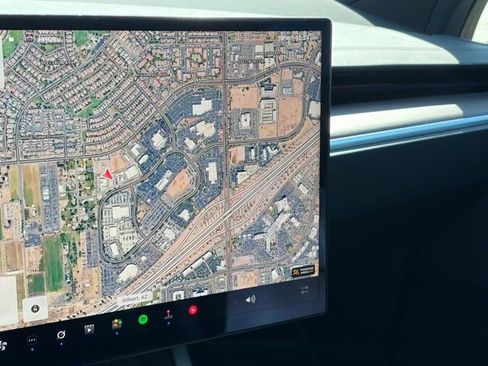 Used 2024 Tesla Model X image 15