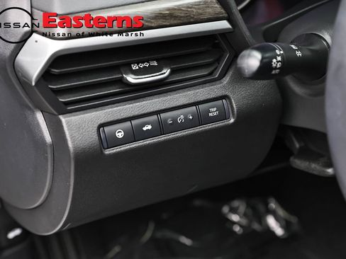 Used 2023 Nissan Altima 2.5 SV w/ SV Premium Package AWD/4WD image 21