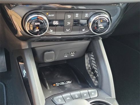 New 2025 Chevrolet TrailBlazer LT w/ Convenience Package image 19