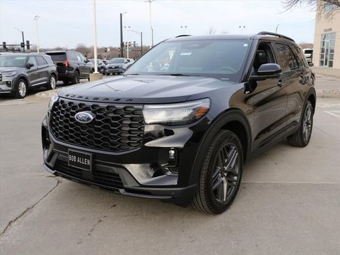 New 2026 Ford Explorer ST-Line w/ ST-Line Street Pack image 2