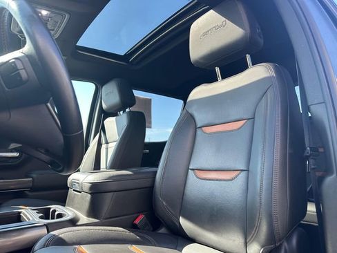 Used 2021 GMC Sierra 1500 AT4 w/ AT4 Premium Package image 10