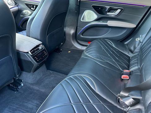 Certified 2022 Mercedes-Benz EQS 580 4MATIC Sedan image 28