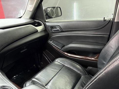 Used 2017 GMC Yukon SLE w/ HD Trailering Package image 16