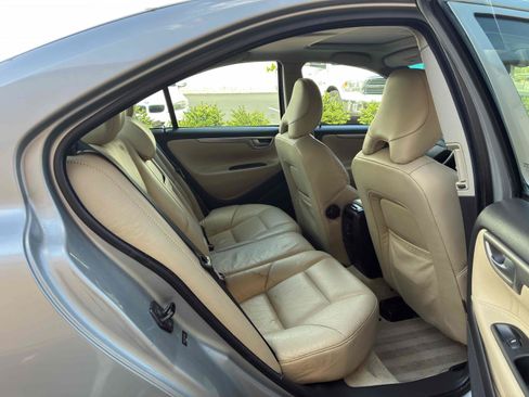 Used 2007 Volvo S60 R AWD/4WD image 40