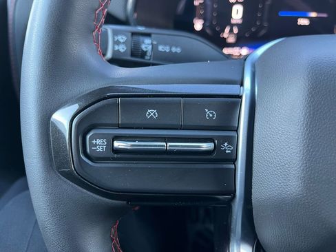 Certified 2024 Chevrolet Colorado Z71 w/ Z71 Convenience Package 2 image 28