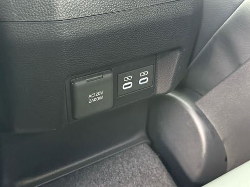 Used 2025 Toyota Tacoma TRD Pro image 33