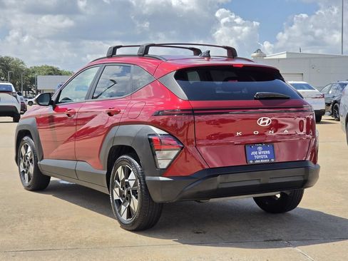 Used 2025 Hyundai Kona SEL FWD image 7