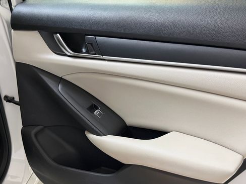 Used 2021 Honda Accord LX image 37