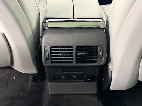 New 2026 Land Rover Range Rover Velar S image 24