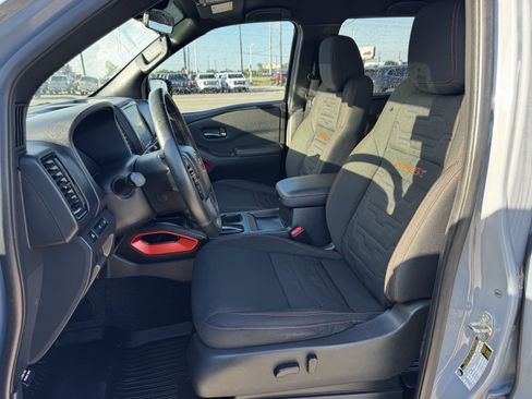 Used 2023 Nissan Frontier PRO-4X w/ Tow Package AWD/4WD image 24