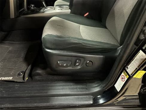 Used 2018 Toyota 4Runner SR5 image 45