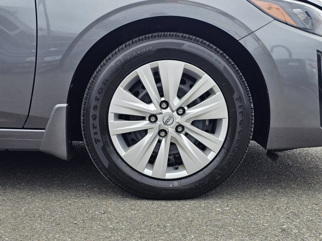 Used 2025 Nissan Sentra S FWD image 33