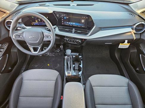 New 2026 Chevrolet Trax LT w/ Midnight Edition image 14