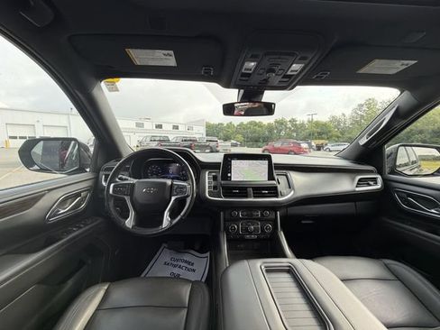 Used 2022 Chevrolet Tahoe Z71 w/ Luxury Package AWD/4WD image 21