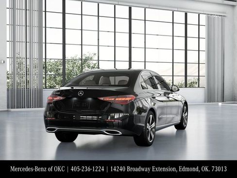 Used 2025 Mercedes-Benz C 300 Sedan image 23