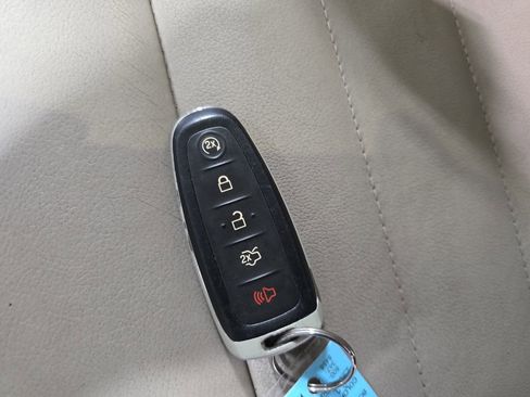 Used 2014 Ford Escape Titanium FWD image 39