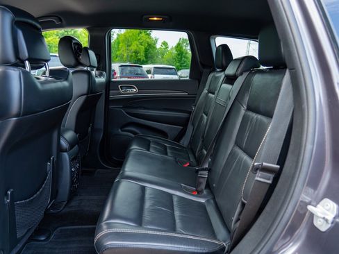 Used 2015 Jeep Grand Cherokee Limited w/ Trailer Tow Group IV image 23