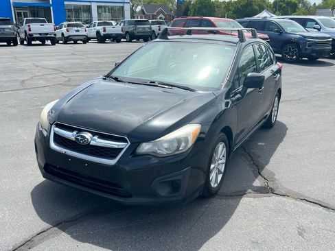 Used 2012 Subaru Impreza 2.0i Premium w/ All-Weather Pkg AWD/4WD image 2