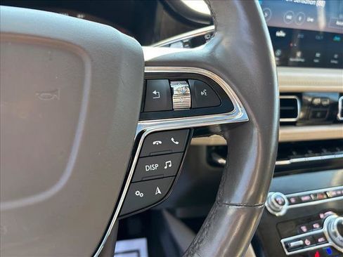 Used 2022 Lincoln Nautilus Reserve AWD/4WD image 12