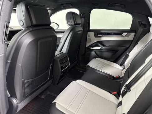 New 2026 Porsche Cayenne S image 26