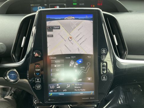 Used 2021 Toyota Prius Prime XLE FWD image 23