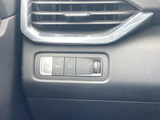 Used 2024 GMC Acadia Elevation FWD image 14
