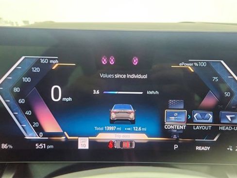 Used 2025 BMW i5 xDrive40 image 41