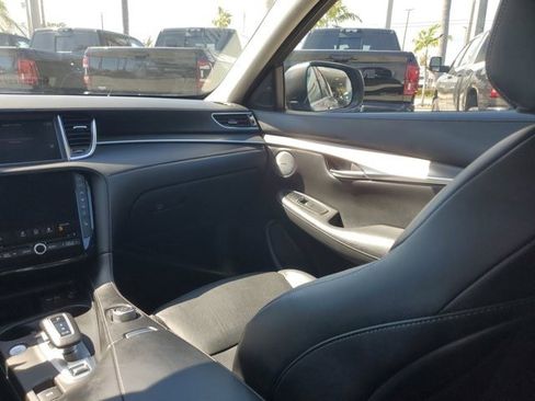 Used 2023 INFINITI QX50 Luxe image 17
