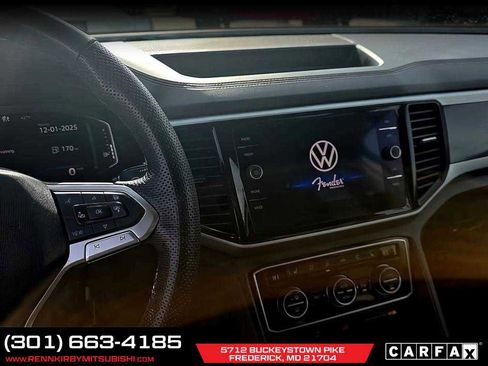 Used 2022 Volkswagen Atlas SEL Premium image 12
