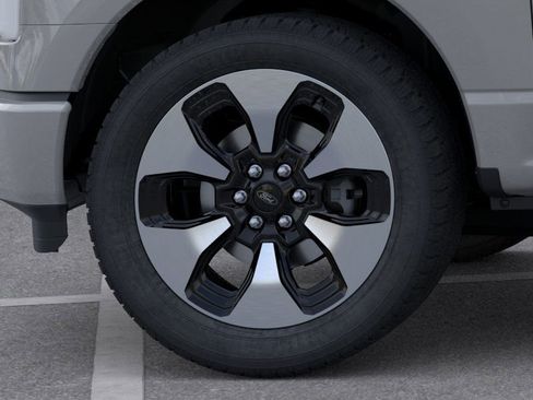 New 2024 Ford F150 Lightning Platinum image 19