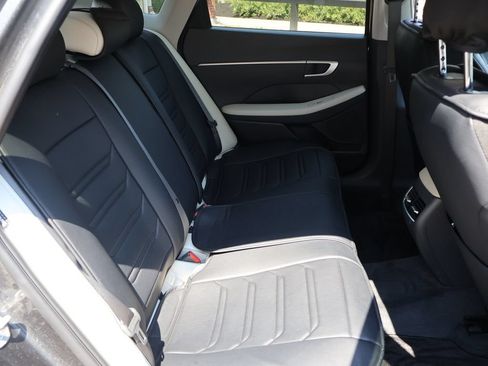 Used 2025 Hyundai Sonata SEL FWD image 11