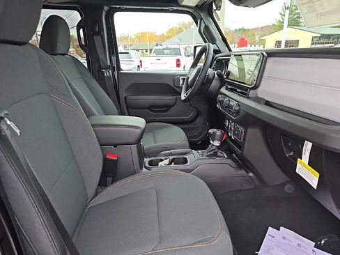 New 2026 Jeep Gladiator Sport image 11