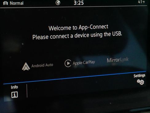 Certified 2023 Volkswagen Atlas SE w/ Panoramic Sunroof Package image 30