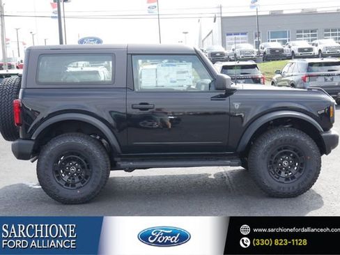 New 2026 Ford Bronco 2-Door w/ Sasquatch Package AWD/4WD image 1